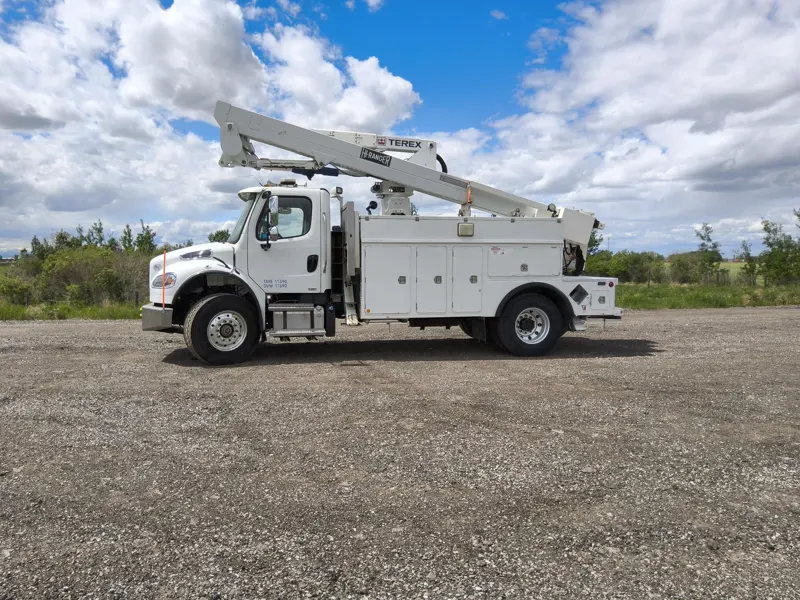 2020 FREIGHTLINER BUSINESS CLASS M2 106